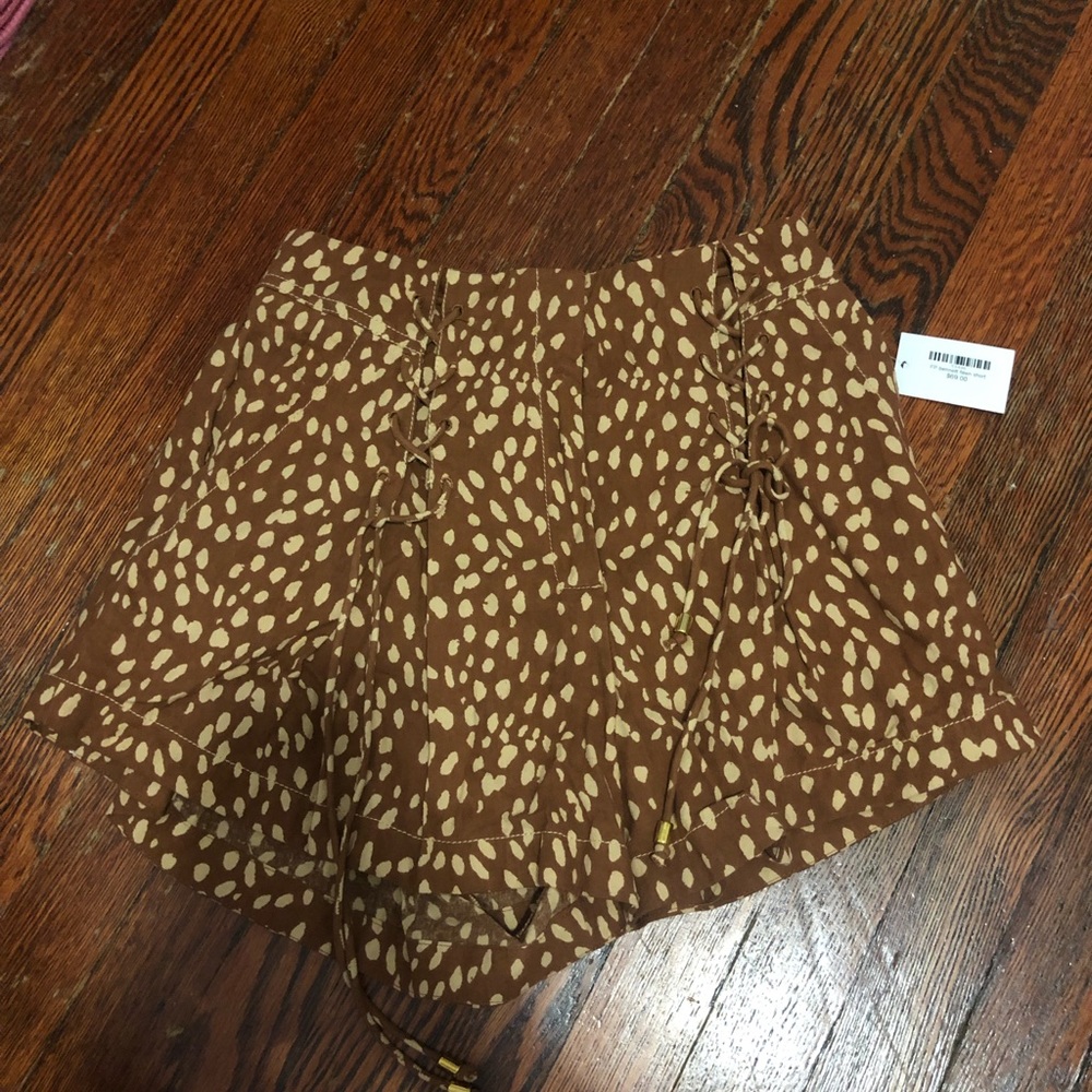 Free People Bennett Fawn Short Size 2 NWT